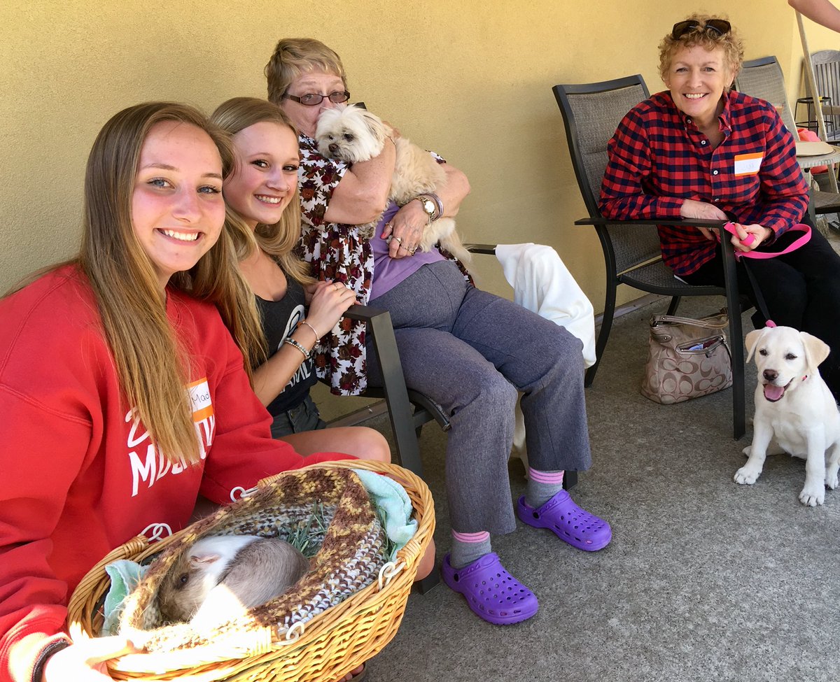 jules_yates3's tweet photo. The healthcare class enjoyed connecting with The Pines today - activities included wax therapy, pet therapy, physiotherapy and art therapy. Thank you to our Rotary Mentor,  Susan and the OSPCA for supporting our pet therapy sessions! @infobml #shsm #BMLSSlearns #thelakerway https://t.co/dbv479EU82