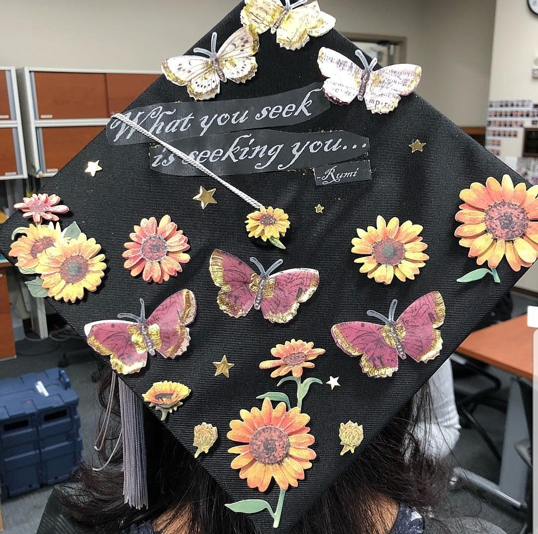 joy_hoffman's tweet image. Our centers host grad cap decorating every year. This is one of my favorites from this year #undocugrad #migrationisbeautiful 🦋🦋🦋 #resilience #undocumentedandunafraid #lovemyjob