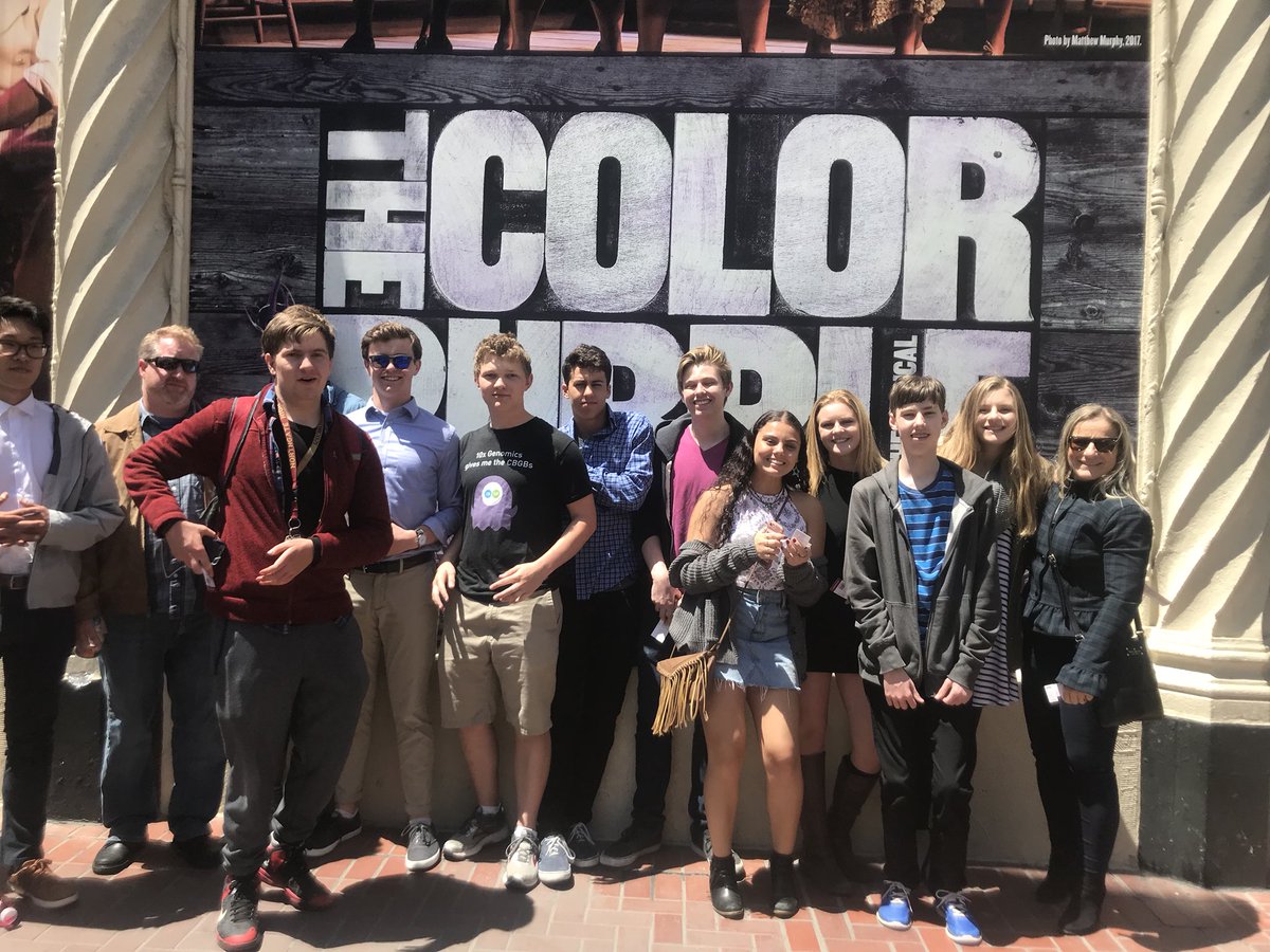 AmberLineweaver's tweet photo. Threads Field Trip! https://t.co/VznBwDW7mO
