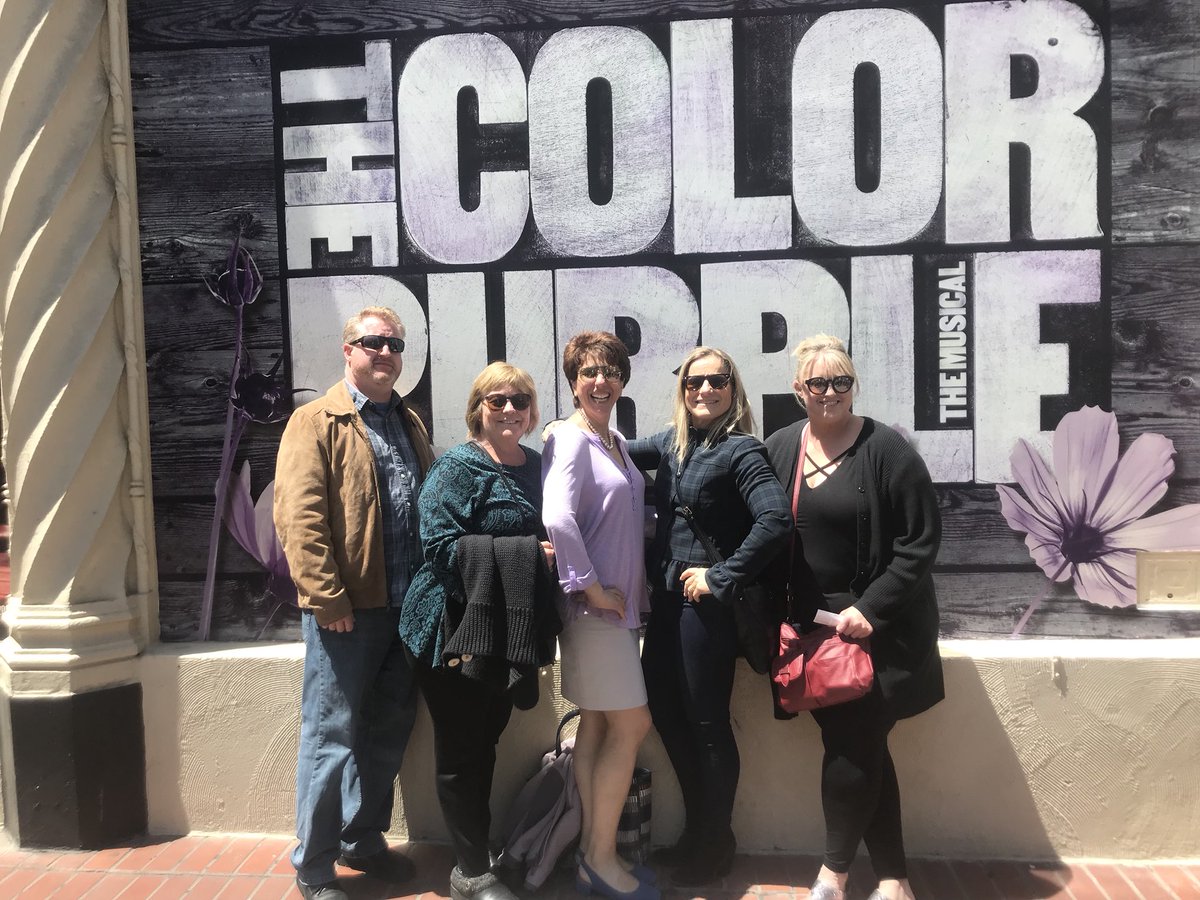 AmberLineweaver's tweet photo. Threads Field Trip! https://t.co/VznBwDW7mO