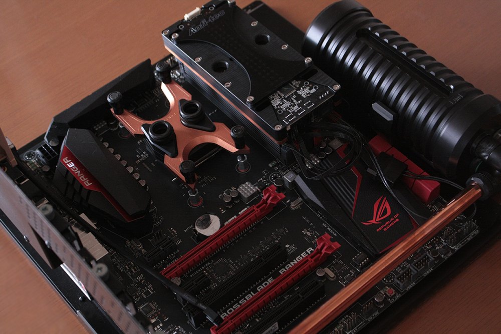 toru_mod_pc's tweet photo. 今となっては貴重な水冷パーツ群
@ASUSROGJP #rog #mips #anfitec #lundtech #coolforce @Nanoxiaworld @NanoxiaUSA https://t.co/CBThZj5gSC