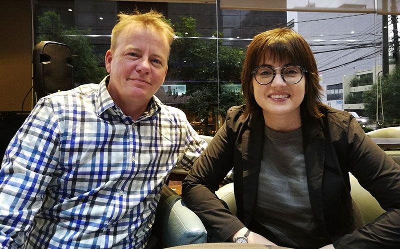 Sentiido's tweet photo. Aprovechando su visita a Colombia para participar en el "Primer encuentro empresarial", organizado por #PrideConnectionCo, hablamos con @deenafidas y @TheBeckBailey del programa de inclusión laboral de @HRC sobre cómo lograr empresas más incluyentes. https://t.co/zVtXml0UF5