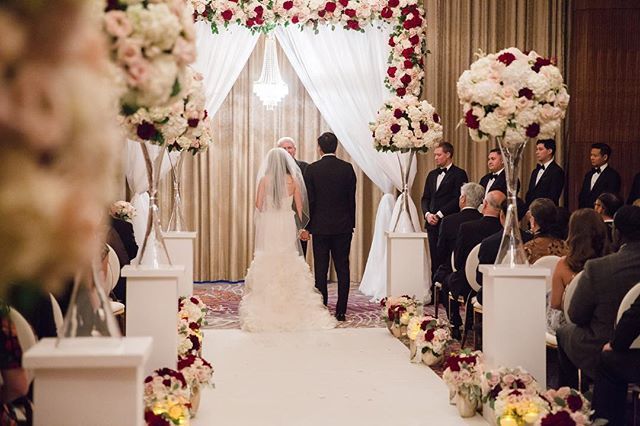 Vows. 
Las Vegas Wedding Planner <a href="/andreaeppolito/">Andrea Eppolito</a> 
Photo <a href="/stephensalazar/">Stephen Salazar</a> 
Decor <a href="/dbdweddings/">DBD Weddings</a> 
Venue <a href="/mo_lasvegas/">MO_LasVegas</a> ift.tt/2ImP6nc