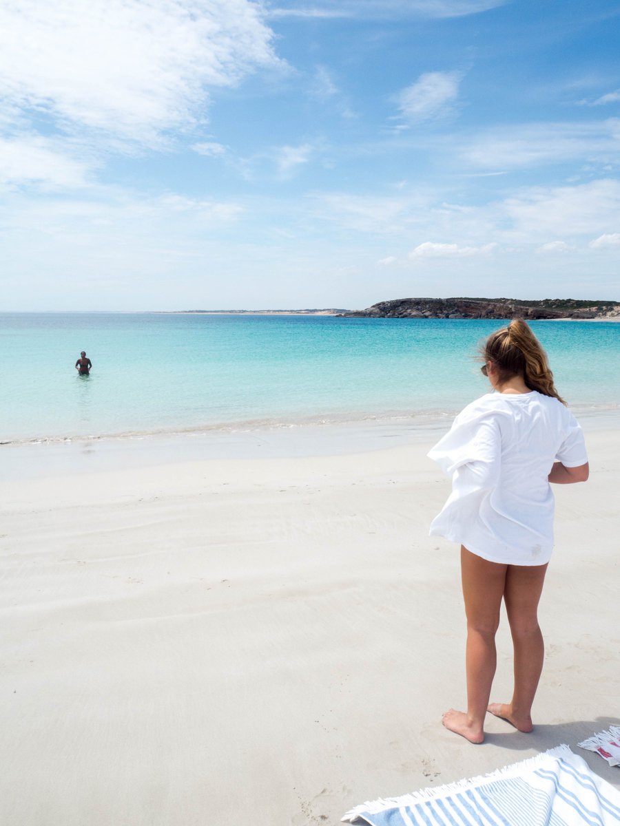 photogbombshell's tweet photo. Can you guess this location? Somewhere in SA... #digiplat #SouthAustralia #photography #adventure #beach https://t.co/tSUZKPgO0p
