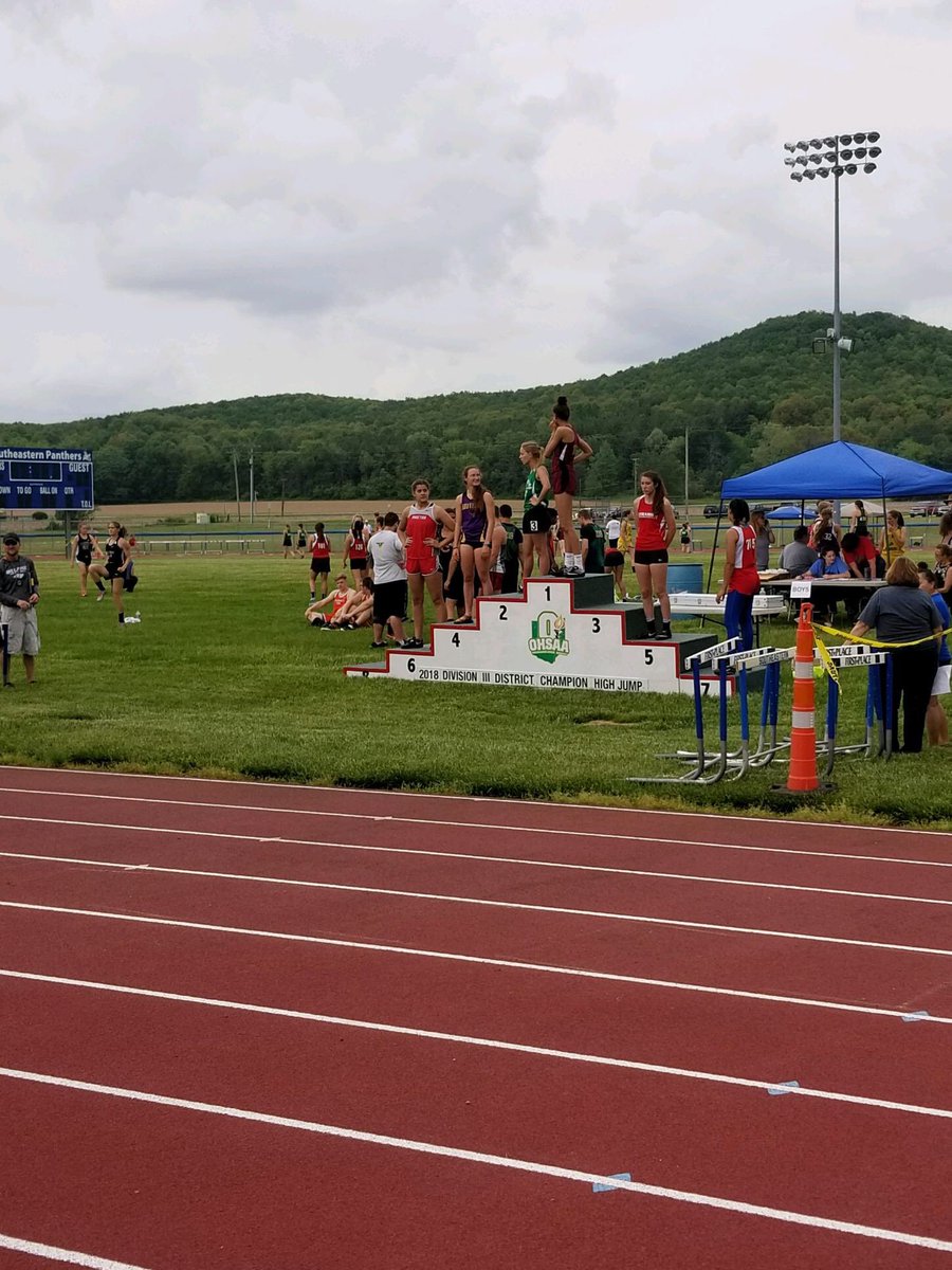 shaw_ally08's tweet photo. Congratulations @_Alisha_Jones for earning a spot on the podium in both the shot put (7th place) and high jump (6th place) at the district track meet! https://t.co/xjfKMHziXO