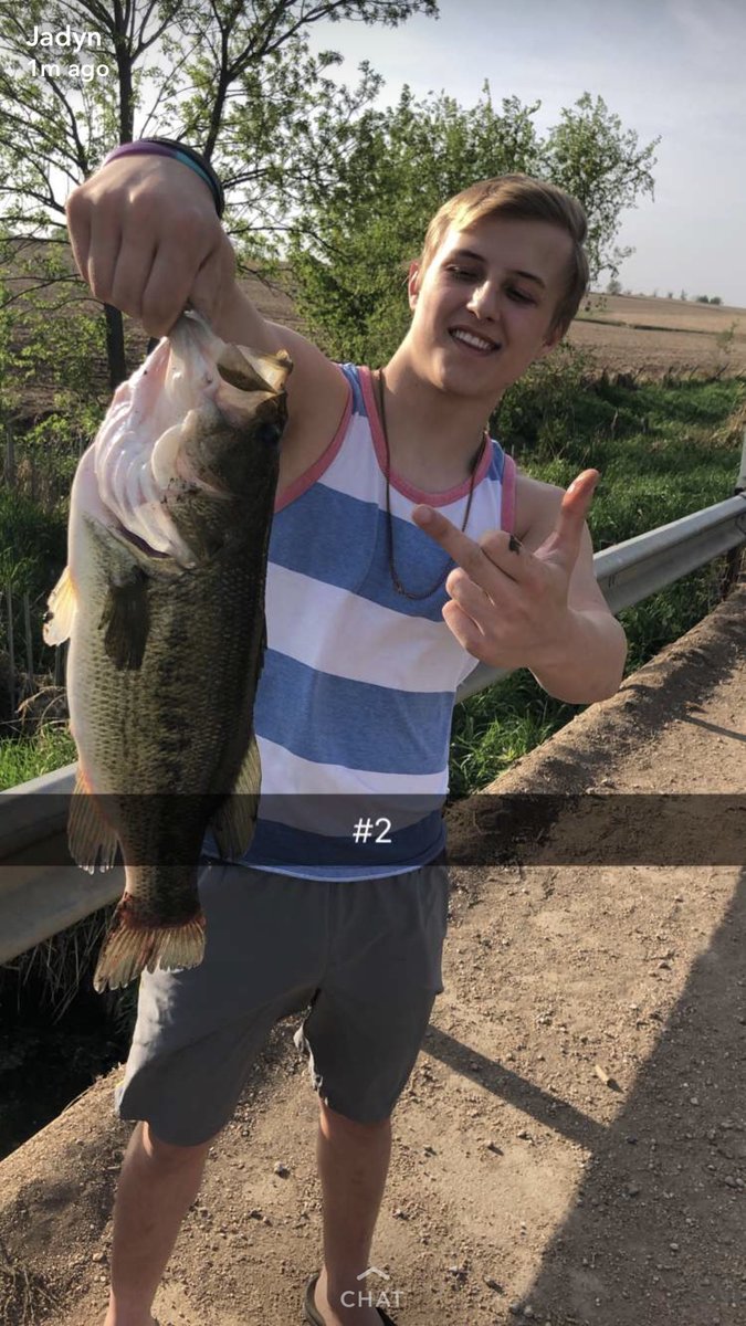 PrestonD_Pearce's tweet photo. Blessing your TL with some hogs #masteranglers https://t.co/1cUycNYWmu
