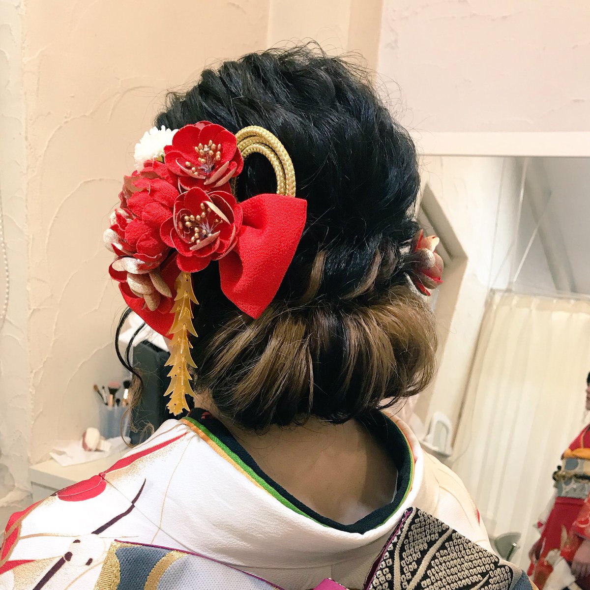 Mie Chan على تويتر ヘアアレンジでものせようかな 成人式振袖スタイル インナーカラーがいい感じに出た オシャレ女子さんで可愛かったなぁー 写真がたまりにたまっとる W そろそろインスタも頑張って更新しなきゃね T Mie Chan على تويتر ヘアアレンジでものせようかな 成人式振袖スタイル インナーカラーがいい感じに出た オシャレ女子さんで可愛かったなぁー 写真がたまりにたまっとる W そろそろインスタも頑張って更新しなきゃね T
