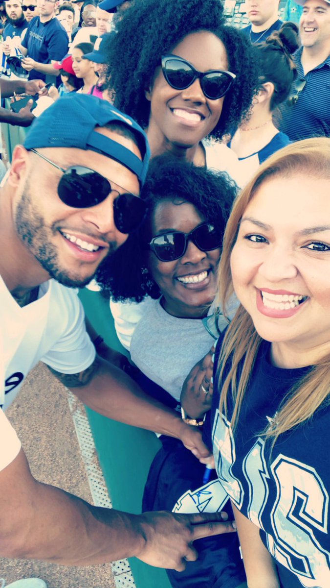 MissDrLong's tweet photo. DAK!!! #ReliantHRD #DakPrescott #D4K #CowboysNation #DallasCowboys #MyQB https://t.co/XtJNSHl5F7