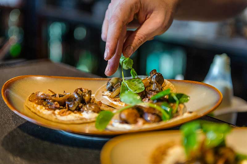 loop_roof's tweet photo. We are serving up Fish, Pulled Pork, Mexico City Beef and Mushroom Tacos on our roof.
#tacos #vegantacos #beeftacos #streetfood #looproof #rooftopbars #barsmelbourne #mexican #mexicanfoodmelbourne #melbourne #rooftop #bars https://t.co/RlGQZATo0s