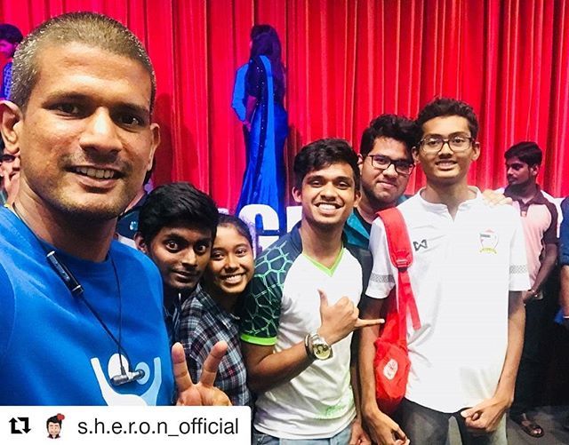 MalindaOnline's tweet photo. #Repost @s.h.e.r.o.n_official (@get_repost)
・・・
the legend of all time 🍃 @malindaonline
#dmnsbm
#techtrackshow https://t.co/EQ7vFivfrI https://t.co/jPFxs28oZX
