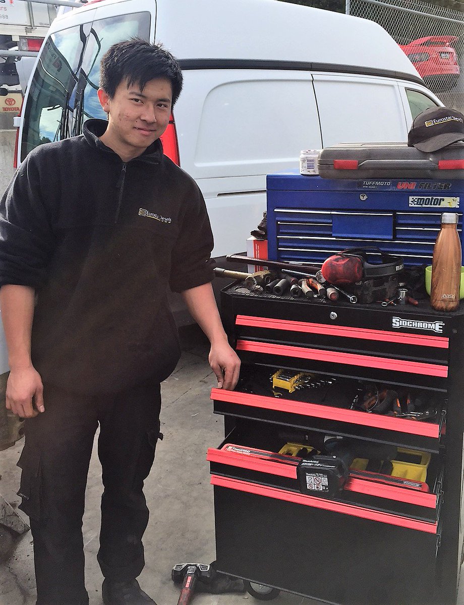 1st Year #AutomotiveTechnician Mengkea @EurostarDiesels is proud of his new tool kit and says he is loving his #Apprenticeship