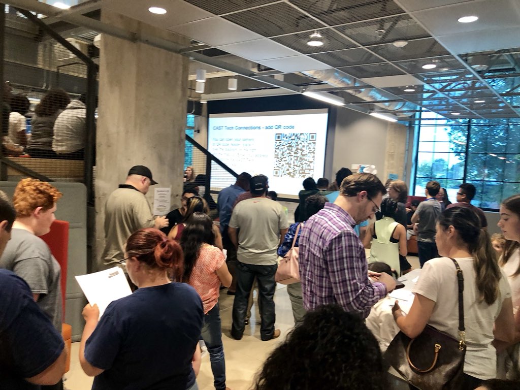 CoachTrevino9's tweet photo. What an amazing turnout we had for our incoming #freshman and #sophmores coming next year! We can’t wait for you to join our #trailblazing experiences @CASTtechSchool
@profewhalon
#casttech2018 #saisd #tech #Entrepreneur #StandingRoomOnly #fullhouse #realdreams #realfutures https://t.co/xdWfrDc0tA