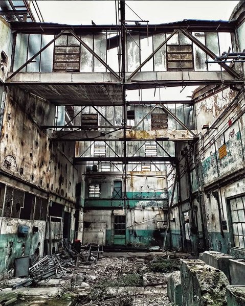 walkingconurban's tweet photo. Industria nacional

#conurbano #barrio #abandoned #abandonedplaces #urbex #jj_urbex #leftbyhumans #abandonados #lugaresolvidados #urbanexplorer #abandonedafterdark #ig_abandoned #GoTrespassing #apocalipsis https://t.co/nN6ZdL2Wco