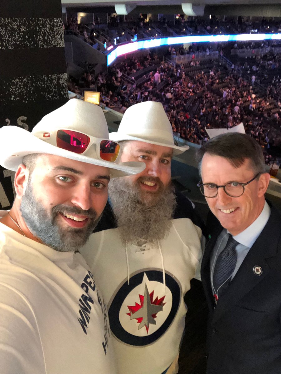 Crusercon's tweet photo. Thanks for the picture Mark # GoJetsGo #Whiteout https://t.co/pugEMYA0dK