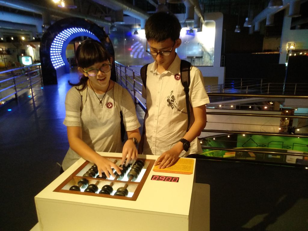 RegentsSchool's tweet image. Our Year 10 ICT and Computer Science students found some very interesting exhibitions and activities on their trip to the Thailand National Technology Museum. #GoRISPSecondary