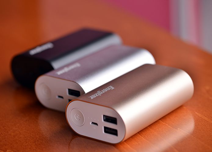 Store1Moon's tweet image. شاحن متنقل من شركة انيرجايزر ١٠٠٠٠ 
ضمان سنتين 
التوصيل داخل المجمعة مجانا 
السعر:٩٩ريال 
التواصل عن طريق الواتس اب 
0582140172