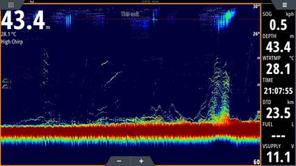 Fishing_worldus's tweet photo. Here’s a few screen shots from some recent trips north using our new 16” Simrad Yachting Evo3

 We’re always looking for signs of fish that are actively feeding, rather than fishing big clusters of bait without any solid arches around them.

 It makes such a big difference ha https://t.co/0Qh7QUVkqR