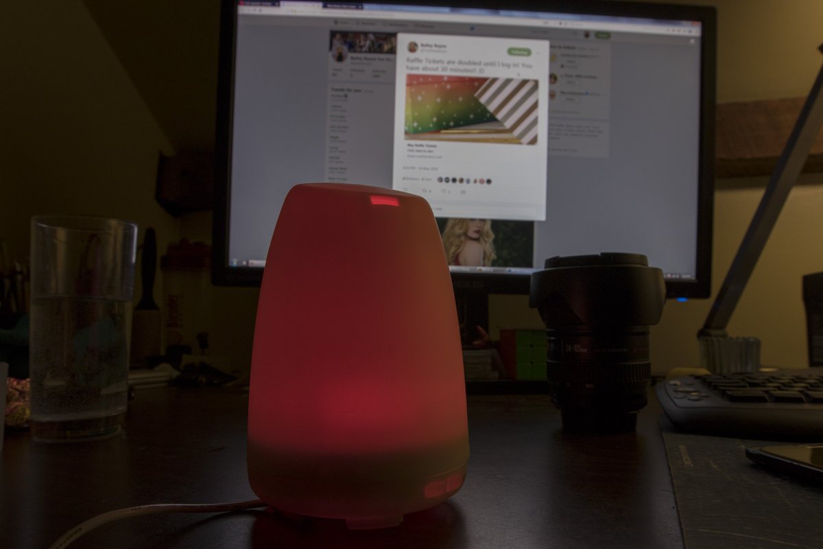 OurBaileyRayne's tweet photo. I won @TheBaileyRayne's raffle and ERMAGERD was it loaded to the brim with goodies. I couldn't run through every item in 140 characters if I wanted. I am definitely a happy camper- I am probably going to put the diffuser and the thermos into daily use. https://t.co/7xT3OM6jLz https://t.co/uPYta1lSRs