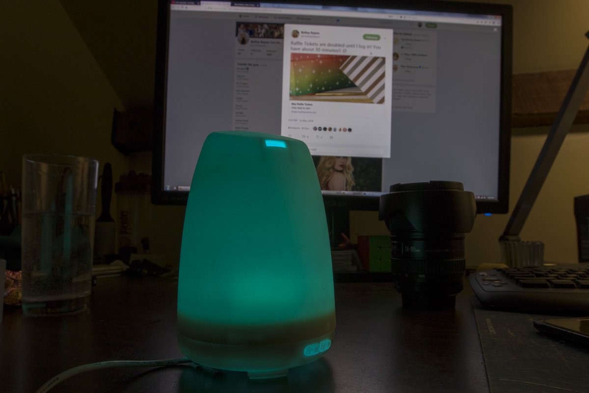 OurBaileyRayne's tweet photo. I won @TheBaileyRayne's raffle and ERMAGERD was it loaded to the brim with goodies. I couldn't run through every item in 140 characters if I wanted. I am definitely a happy camper- I am probably going to put the diffuser and the thermos into daily use. https://t.co/7xT3OM6jLz https://t.co/uPYta1lSRs