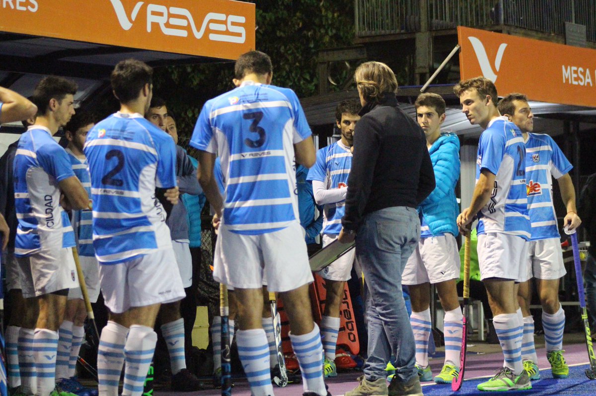 HockeyMUNIHD's tweet photo. #Adelanto #Thmc2018 #01F11F
#CiudadA 2 vs #Bcoprovincia 5
en #CCBAHockey FINAL https://t.co/CVRSEjy3W7
