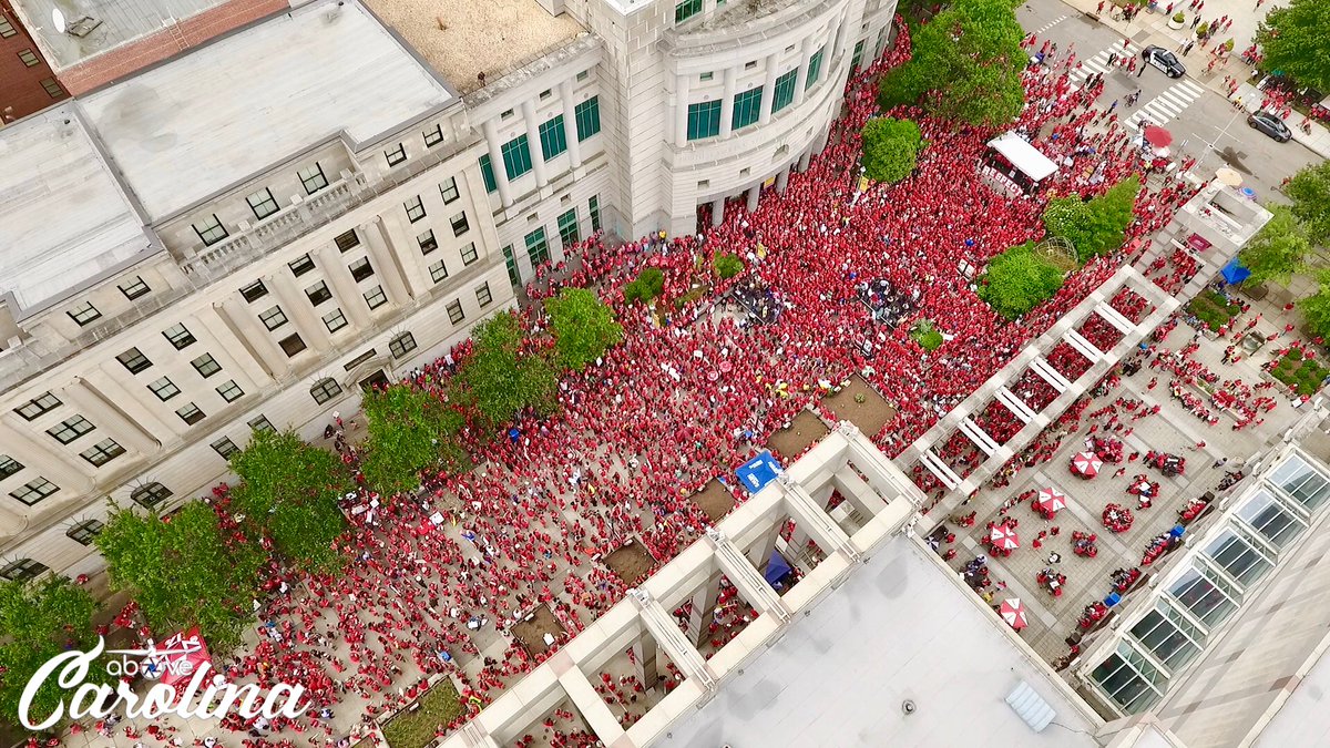 AboveCarolina's tweet photo. We worked the #drone for #news coverage of the #RedForEd march/rally today in downtown #Raleigh. So much red, all the way from the Legislative Building down to Duke Energy Center for Performing Arts.
#teachers #NCTeacherRally @ncae @CBSNews @CNN #seaofred #red4ed #TeamNCAE https://t.co/Nhk0cONypd