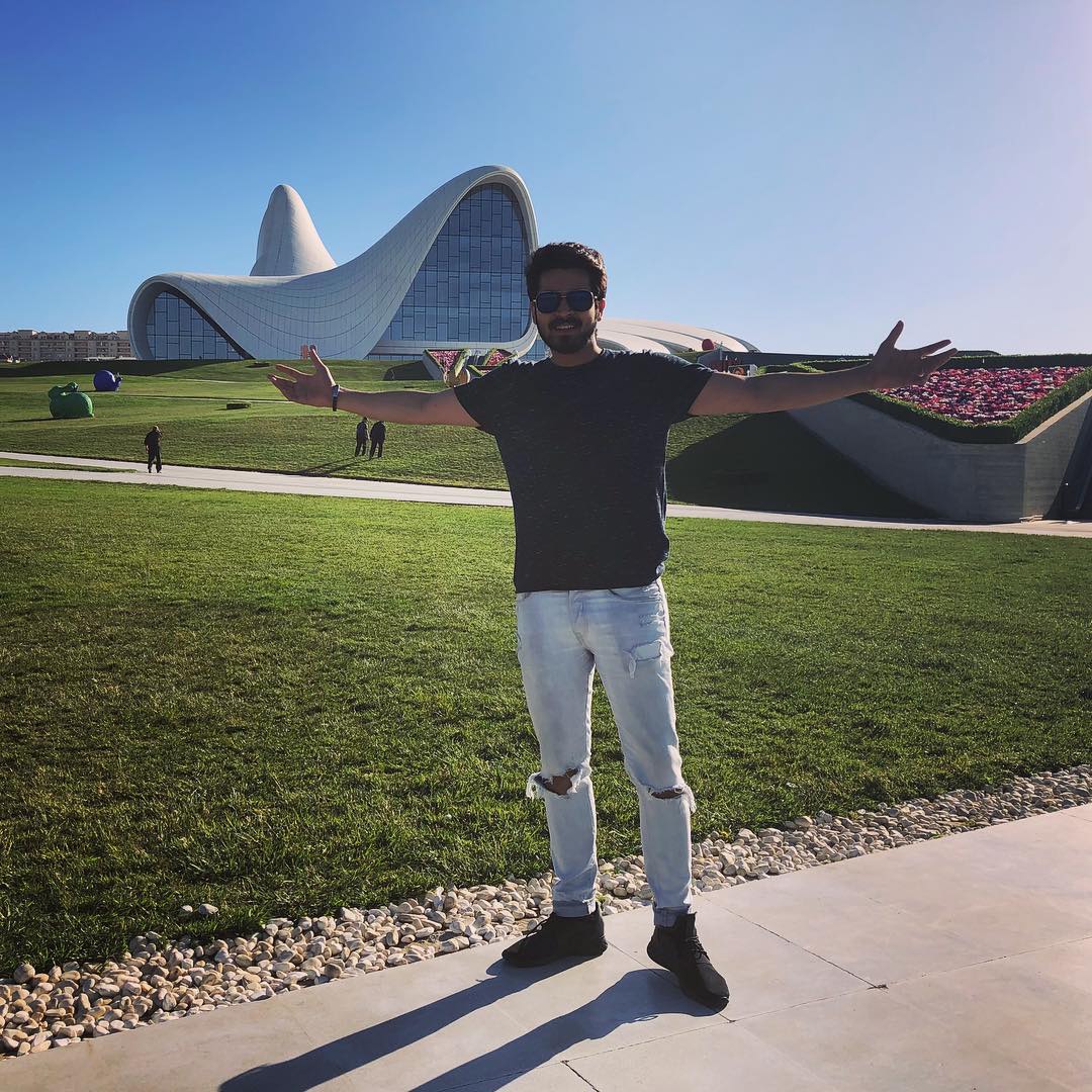 leela_lens's tweet image. Getting some pics from #Baku #shootingmode so tht we don&apos;t miss him 😍 @iamharishkalyan star in action ❤🔥