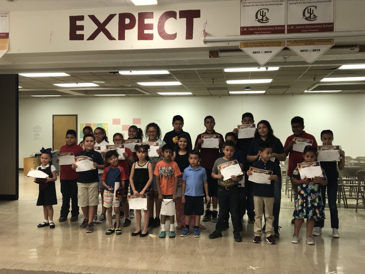harriscsd83's tweet photo. What a morning/ day #trackplaques #studentofthemonth #DBackJam https://t.co/iEB674oD3M