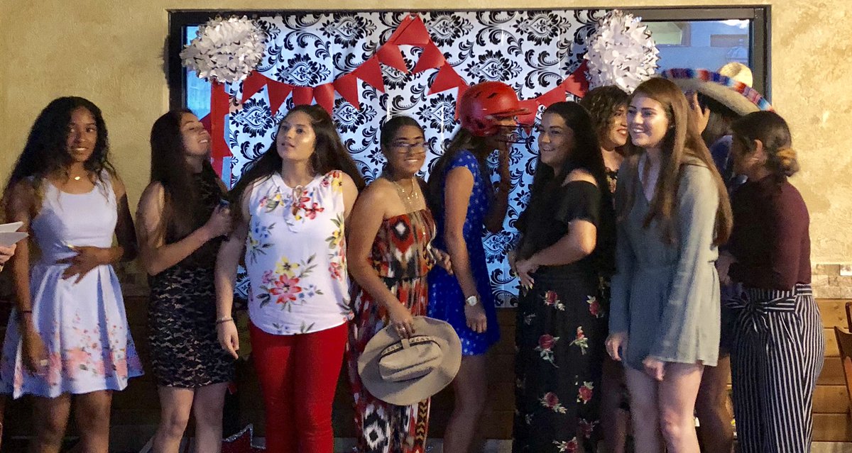 CyLakesSoftball's tweet photo. We have the best manager!#JahairaRocks #DecadeofValor #Selfie/PhotoBoothFun https://t.co/fAsXcLyM7G