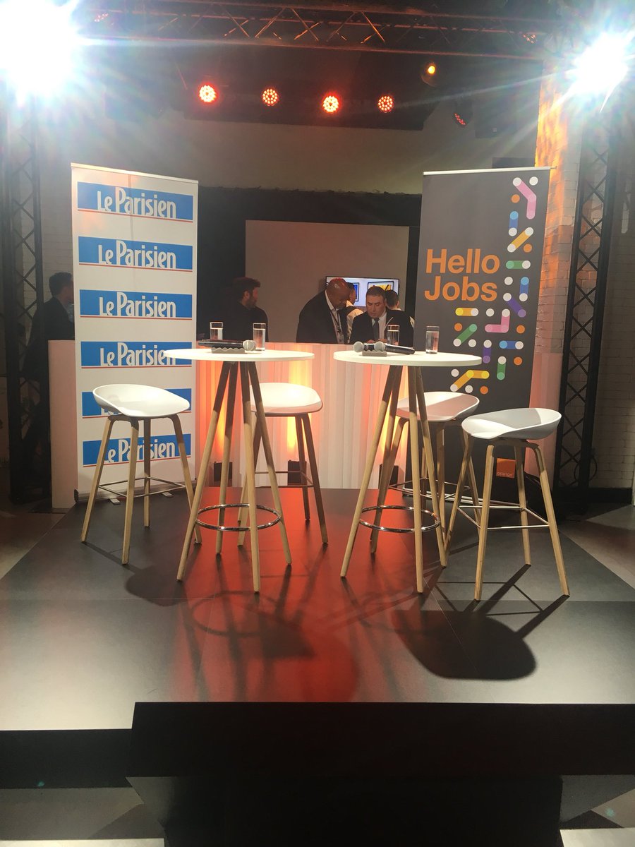 smainard's tweet photo. #hellojob #orange à la découverte des métiers d aujourd’hui et de demain échanges tables rondes @OrangeIDF https://t.co/96GFASStG2