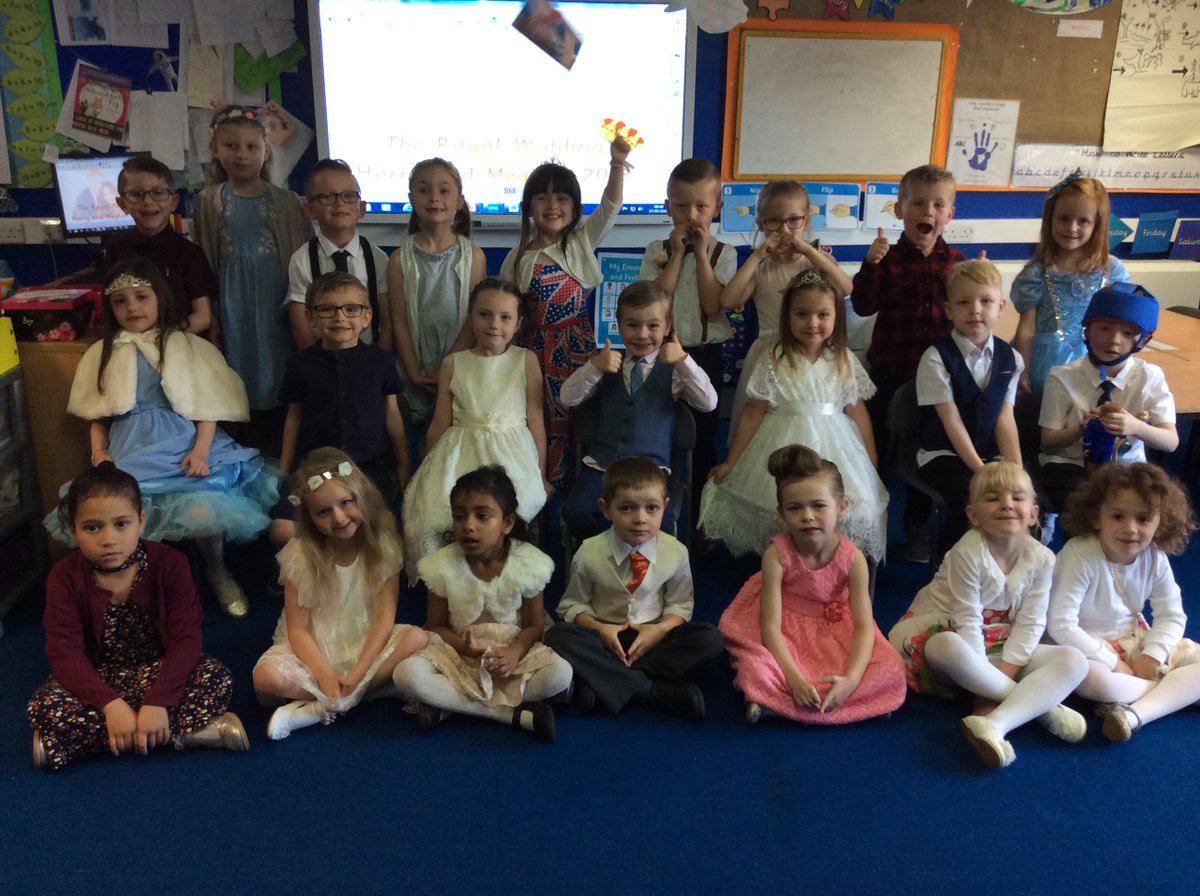 suttonparkp's tweet image. 1RW are looking fantastic today ready to celebrate the Royal Wedding :-)