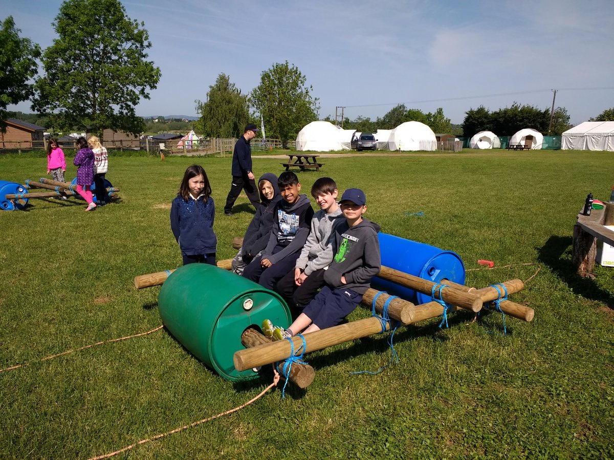 CHJSchool's tweet photo. Group 1 constructing working buggies this morning. #squarelashing #CHJCroftFarm https://t.co/9CiQzTSSsT