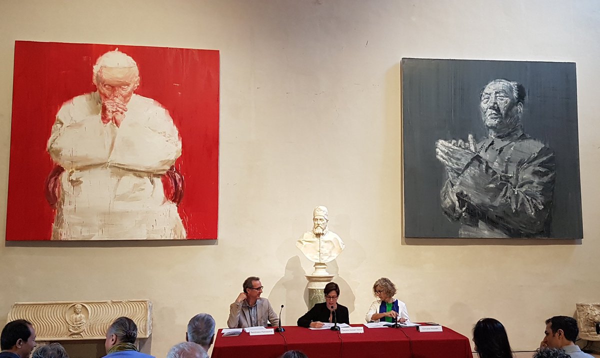 BarberiniCorsin's tweet photo. Inizia la conferenza stampa su #EcoeNarcisoExhibit con la direttrice Flaminia Gennari Santori che legge il messaggio inviato dal ministro Dario Franceschini sull'ampliamento di Palazzo Barberini con le nuove sale riacquisite dal Ministero della Difesa https://t.co/Ysa11tnoPj