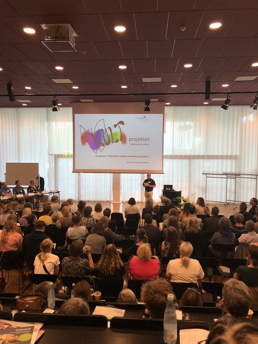 TAnkerstjerne's tweet photo. #kultkonferencen skydes i gang på @PHabsalon - salen er fyldt - det blir en god dag! @Kulturmin @mettebock @UCDenmark @ucndk @bupldk https://t.co/G18ftLHWua