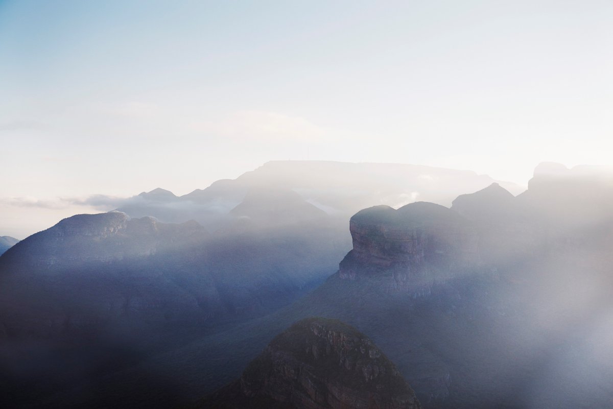 kamooni_t's tweet photo. The Spectacular Blyde River Canyon right on the border of the Kruger National Park 🌍

The next few days will focus on the breath-taking creatures of this stunning Savannah-scape  🦒🦌

#Kamooni #ConsciousTravel #SouthAfrica #BlydeRiverCanyon #Kruger #Travel #TravelPhotography https://t.co/gO5vgVh0hQ