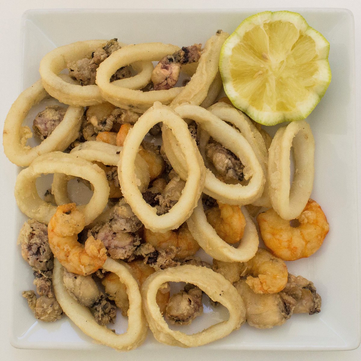 grupo374's tweet photo. ¡Platos que son toda una delicia! 😍😋 Visita las páginas de nuestros #Restaurantes y haz tu reserva. ¡Te sorprenderán! #Grupo374 #yummy #foodie  @elochoymedio @colmadorivera_ @MONVALENCIA_ #ElCaféDelMar https://t.co/ni5B707ZCo