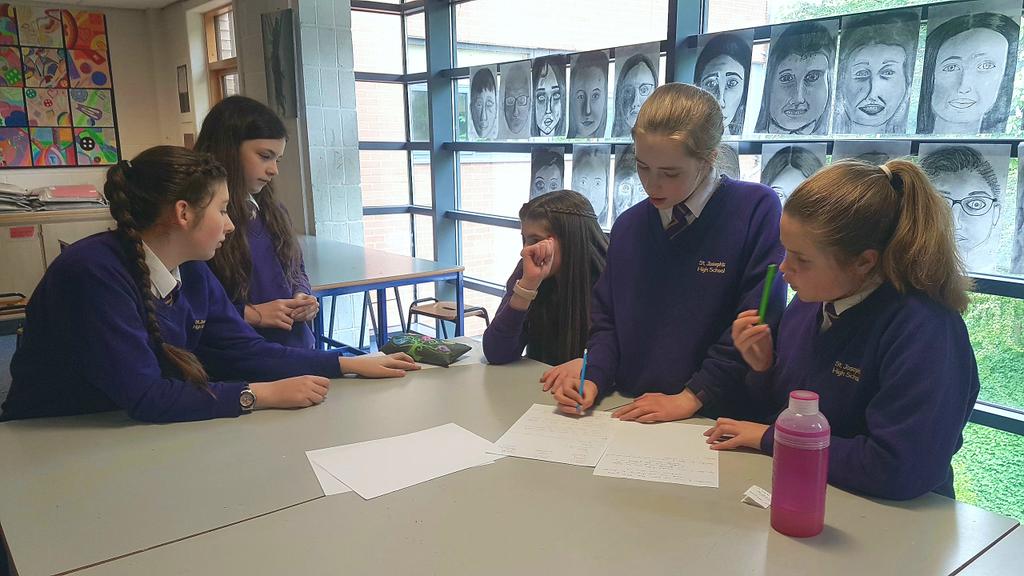 Amazing to see our young leaders at <a href="/SJ_WXM/">SJ_WXM</a> hard at work! They're busy preparing presentations to the whole school about new issues they're starting to work on.