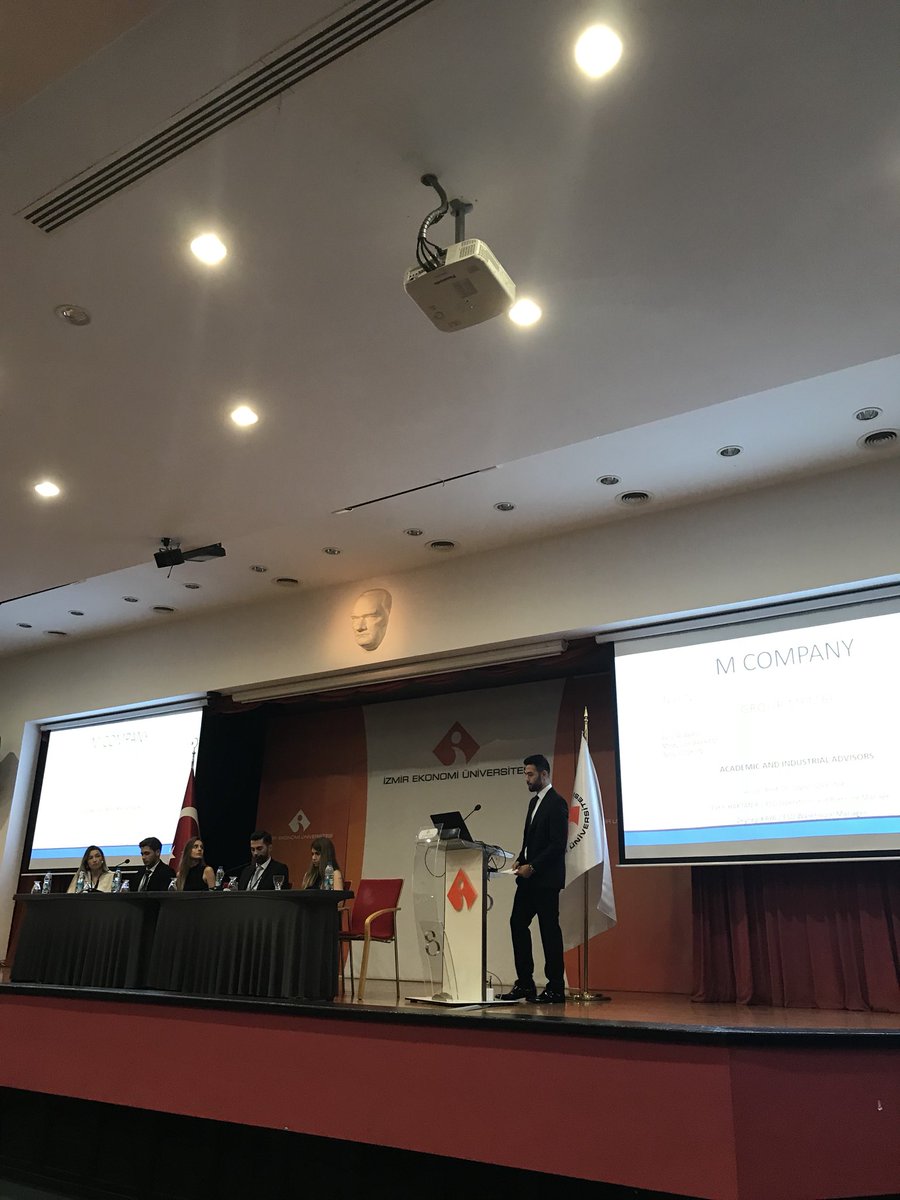 M Company sunumunu dinliyoruz 🙌🏻 #iuelogistics18