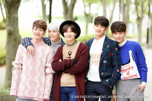 shineshinee0525's tweet photo. 180517 샤제이 오프샷 SYS &amp; 디디디 타래
[SYS] 단체 https://t.co/1W7vEFFTqE