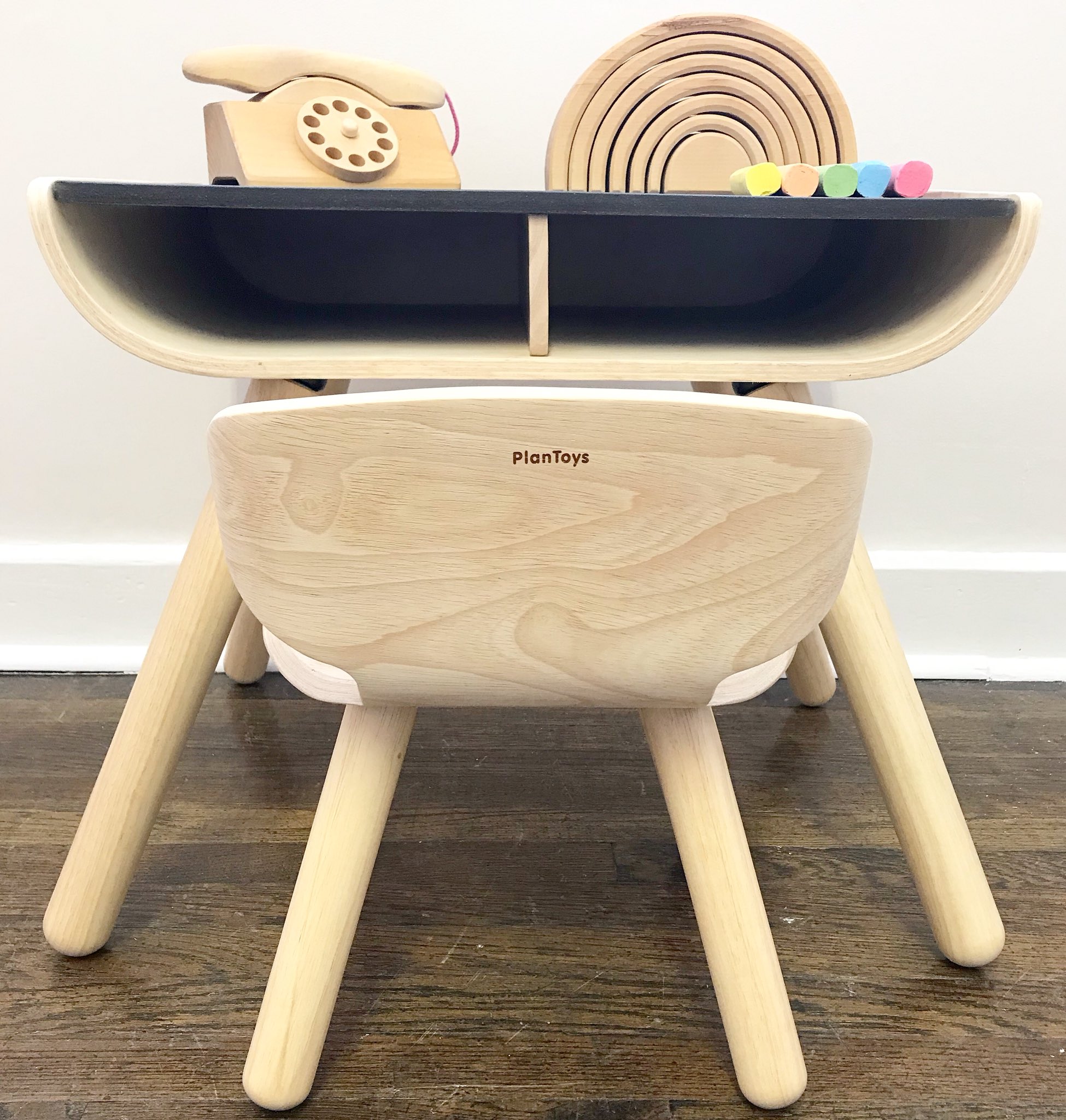 plan toys table and chair