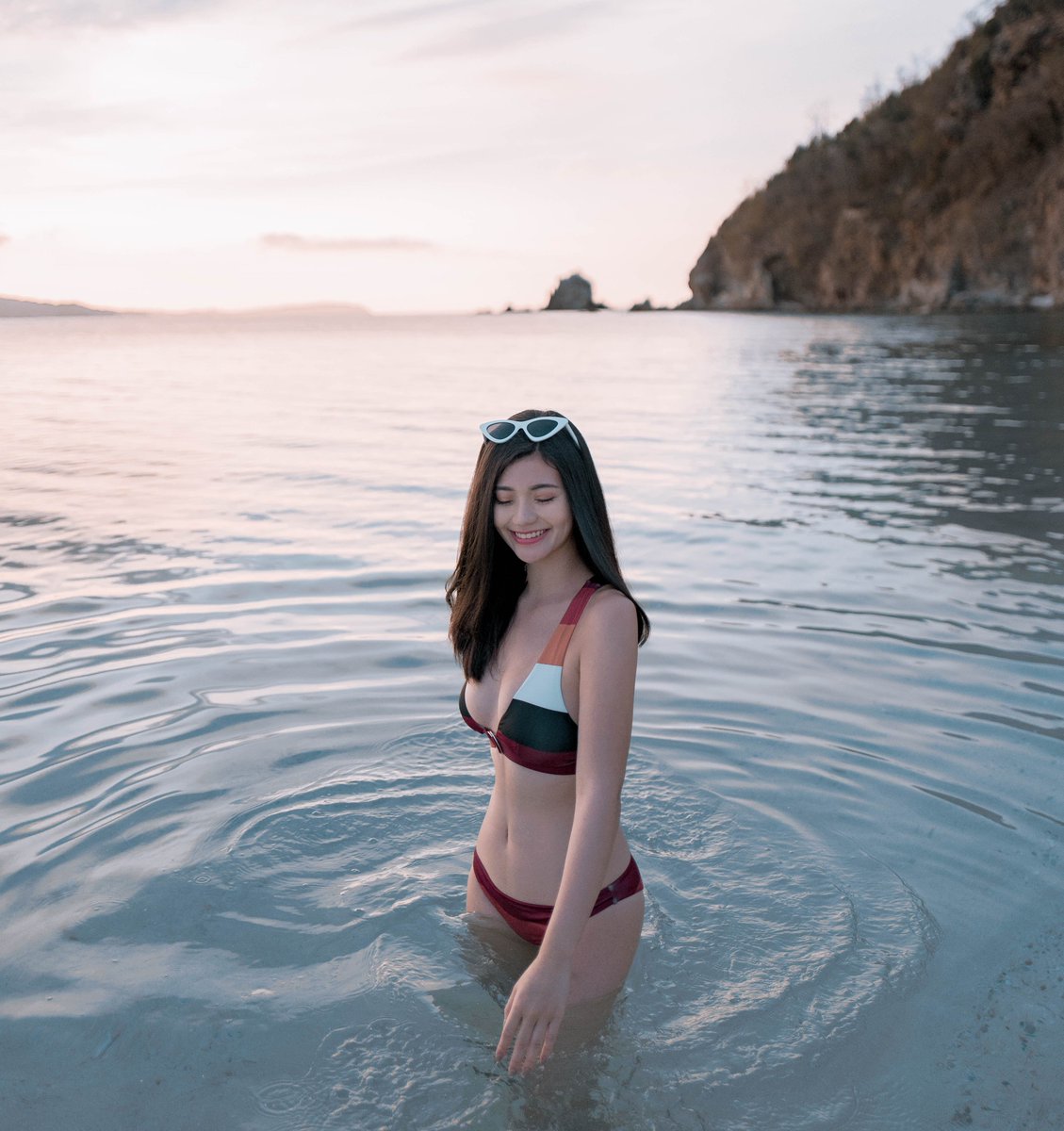 hmphilippines's tweet photo. Your beach style inspiration: @Verniecenciso wearing the bright & striped swimwear. Shop the #HMBeachEssentials in stores. https://t.co/NSrb6lB19v