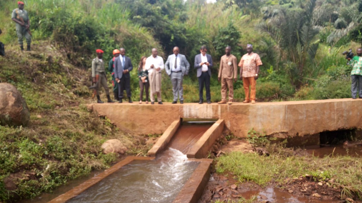 Commune de Dschang tweet media