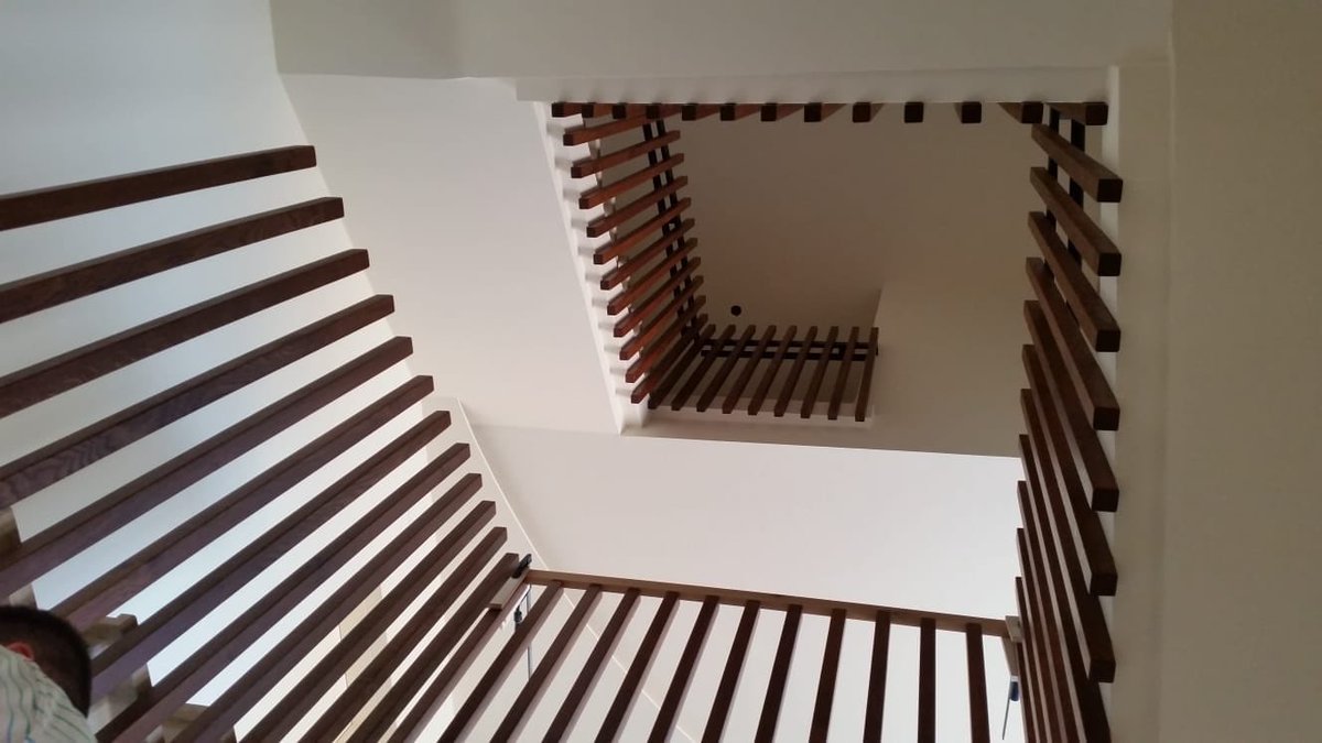 SroujisAnd's tweet photo. https://t.co/5RqRu5cKoQ #interiordesign #architects #architecture #wood https://t.co/8zqEXt0ntr