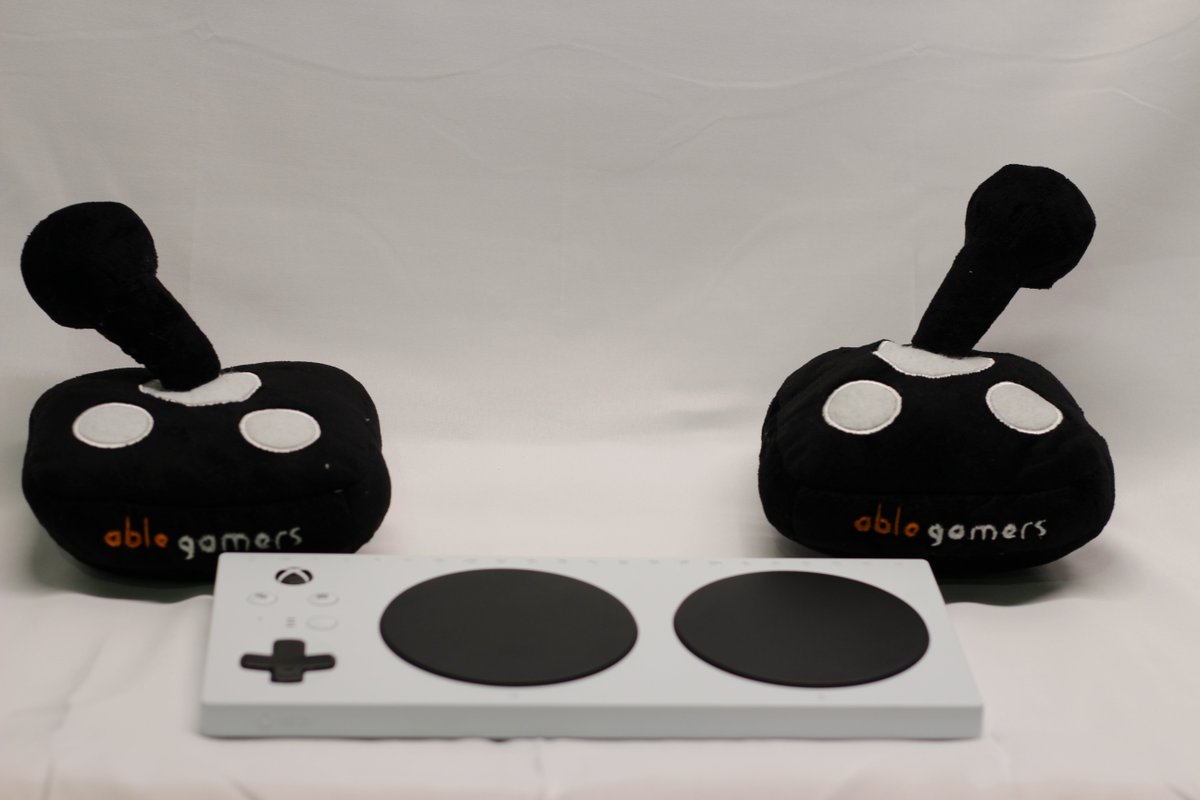 AbleGamers's tweet image. It was an honor for us to be able to help @Xbox create the Xbox Adaptive Controller. #SoEveryoneCanGame #GamingForEveryone 

ablegamers.org/xbox-adaptive-…