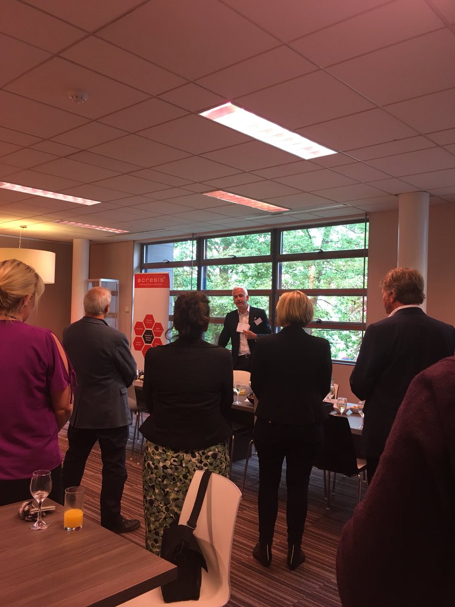 Jancy247's tweet photo. Discussing a structured approach to networking with our Founder business contacts @TaylorVinters #learningatworkweek #networkedforlearning https://t.co/qDpQnTlDVR