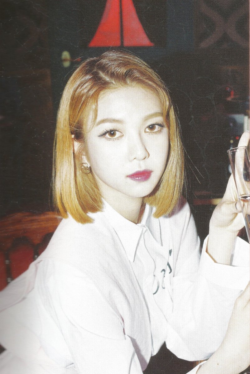 SCAN) Dreamcatcher 《惡夢·Escape the ERA》Album Inside Ver. #드림