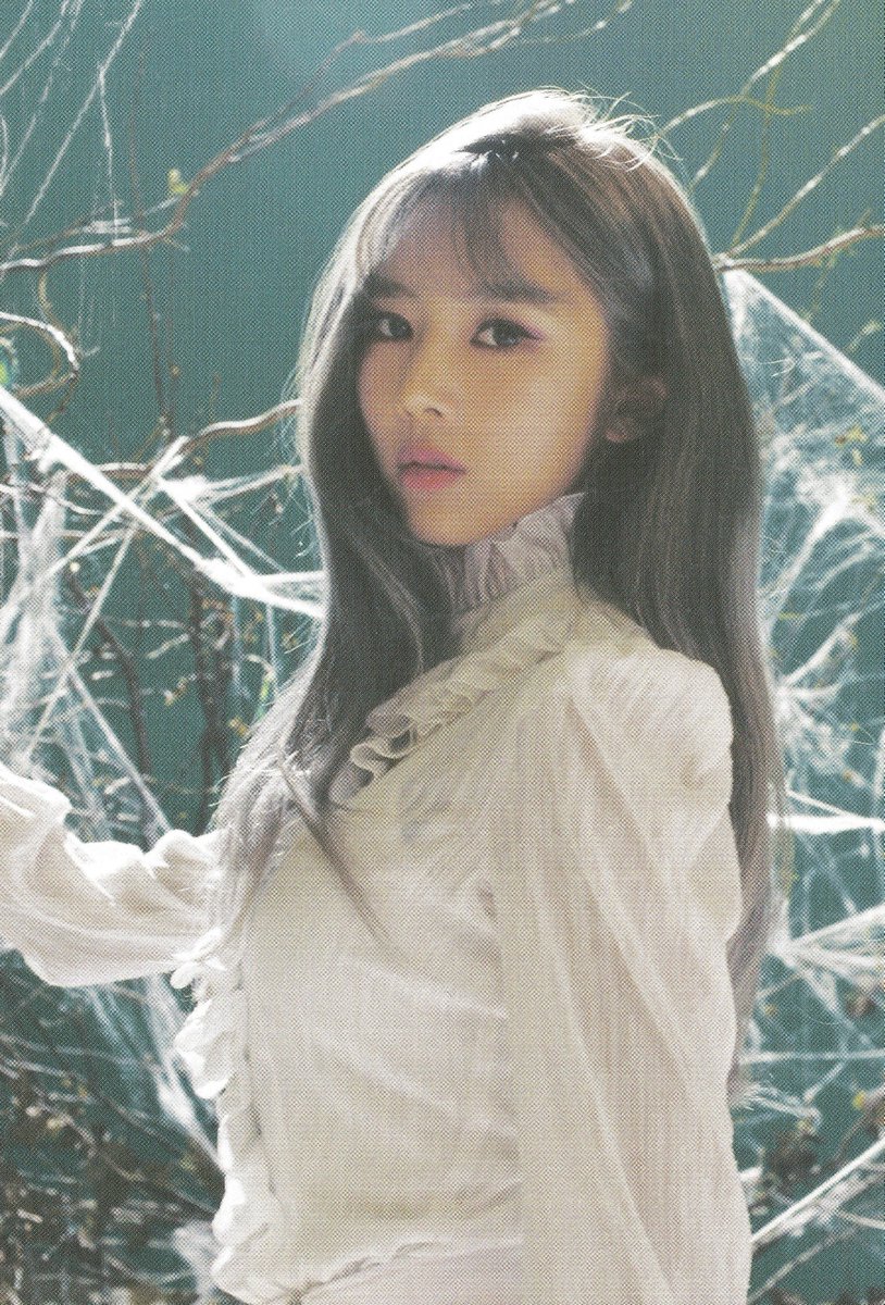 SCAN) Dreamcatcher 《惡夢·Escape the ERA》Album Inside Ver. #드림