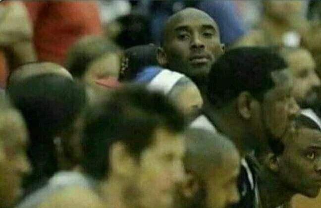 afaqbutt4477's tweet photo. Me Looking at my MoM 🙄
When Maulana Tariq jameel sb 
Speakes about : 
Aulad ki shadi me dair na krein https://t.co/zUW837zWdI