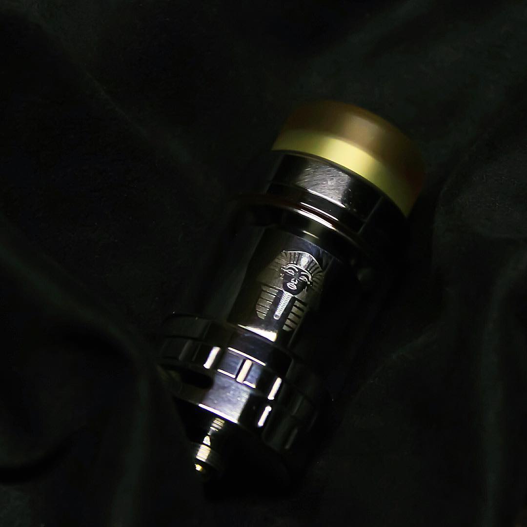 DigiFlavor's tweet photo. Can you tell this is the SS or Black Pharaoh mini? 😍😍
.
.
.
.
@smileking40
#digiflavor #pharaohminirta #pharaohmini #vapefam #jakartavapor #ukvapers https://t.co/HpTrWOV0QT