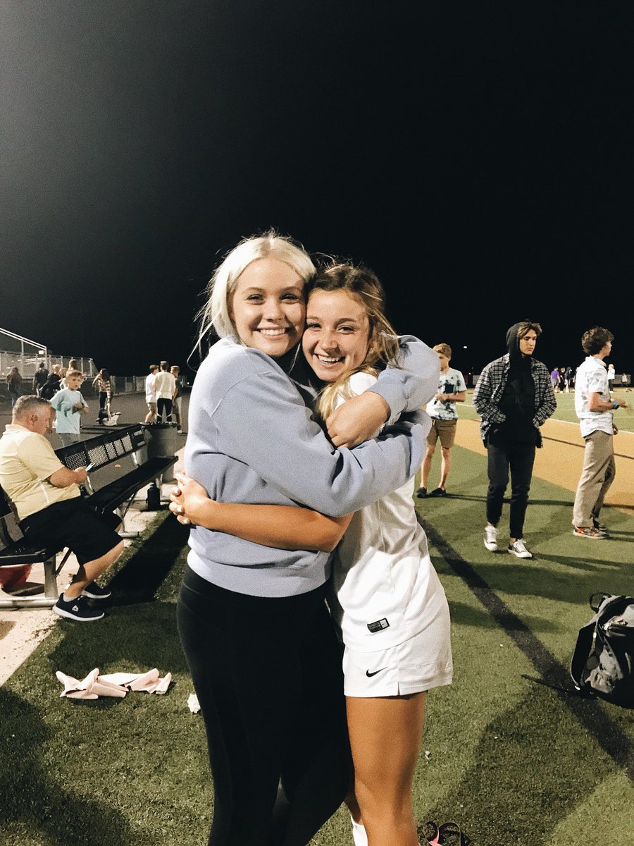 sydtanner_'s tweet photo. happy birthday paige! l love you more than you know :) thanks for being the best bff a girl could ask for❤️ https://t.co/jETjDjFuij