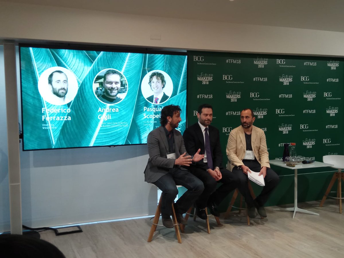 BCGinItaly's tweet image. Pasquale Scopelliti (#Snowit): “I #dati annullano la differenza tra aziende di prodotto e quelle di servizio. Con la nostra #startup offriamo prodotti e servizi ai nostri clienti e monitoriamo il loro comportamenti”. Segui la diretta Facebook: bit.ly/FbTFM #TFM18